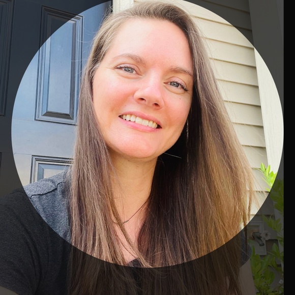 Meet your Posher, Melissa - Picture 1 of 1